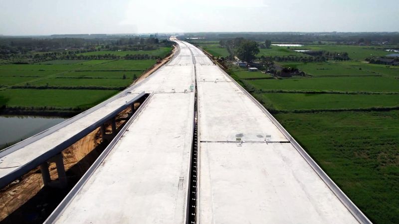 滁合周高速路基3标团结枢纽主线桥全幅贯通2 滁合周高速路基3标团结枢纽主线桥全幅贯通2